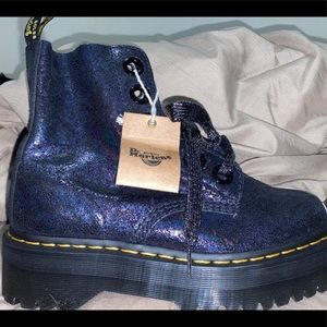 💎AUTHENTIC DR. Marten Boots 💎